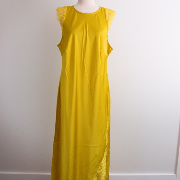 XXL Mustard Yellow Maxi Dress with Lace Detail - Picture 1 of 9